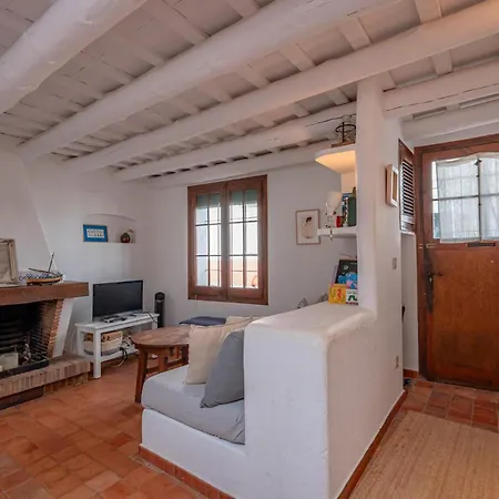 F-2 4-6 Pax Holiday home